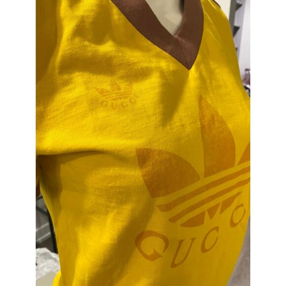 Gucci Adidas Rare Womens Logo V Neck T Shirt Gold Small - Picture 7 of 8